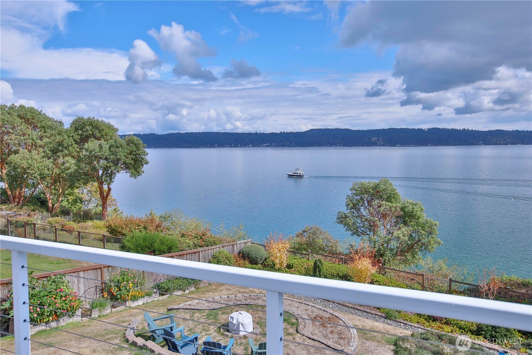 4231 Bayside Lane