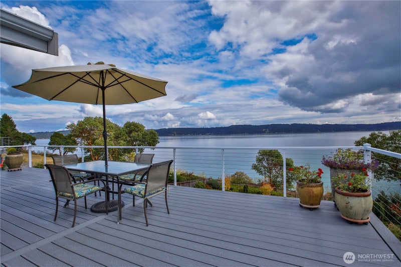 4231 Bayside Lane