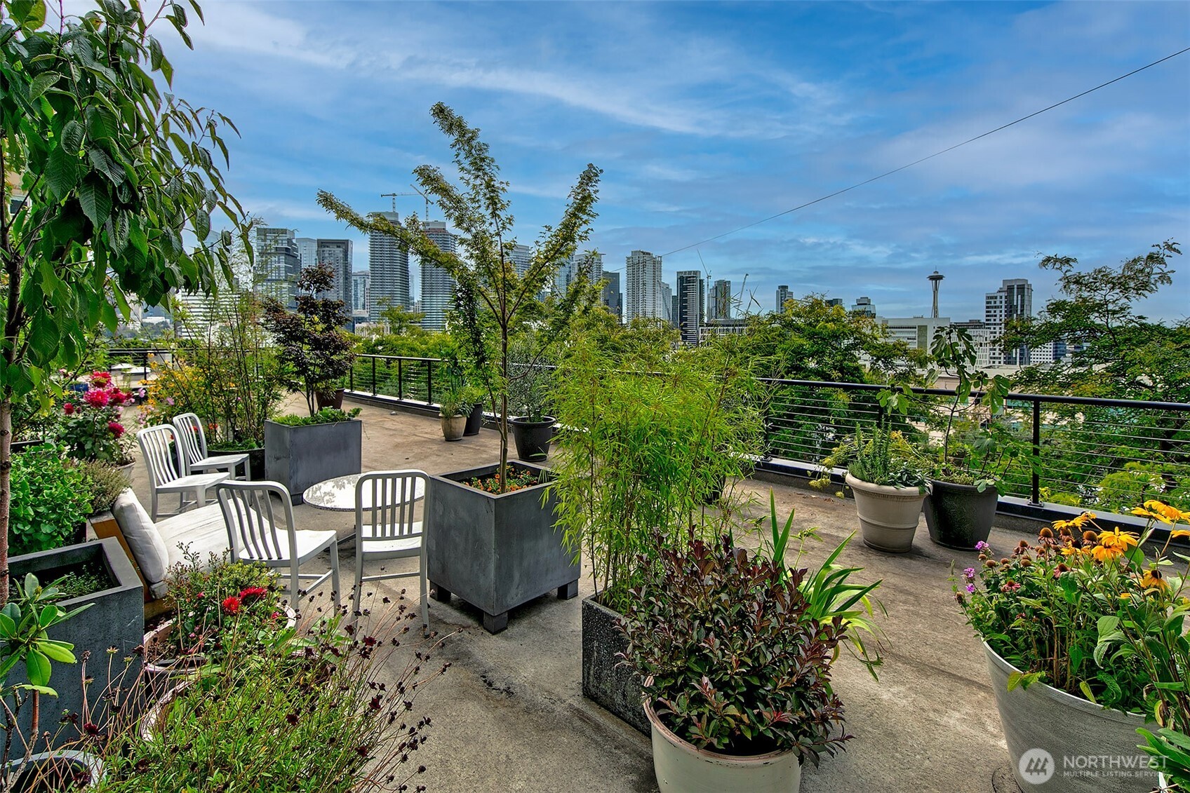 308 E Republican Street 106