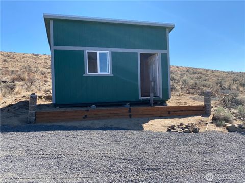 Photo of 2333 Ashcroft Drive, Ephrata, WA 98823 (MLS # 2469655)