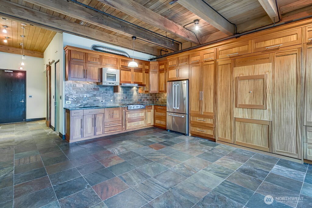 97 S Jackson Street 508