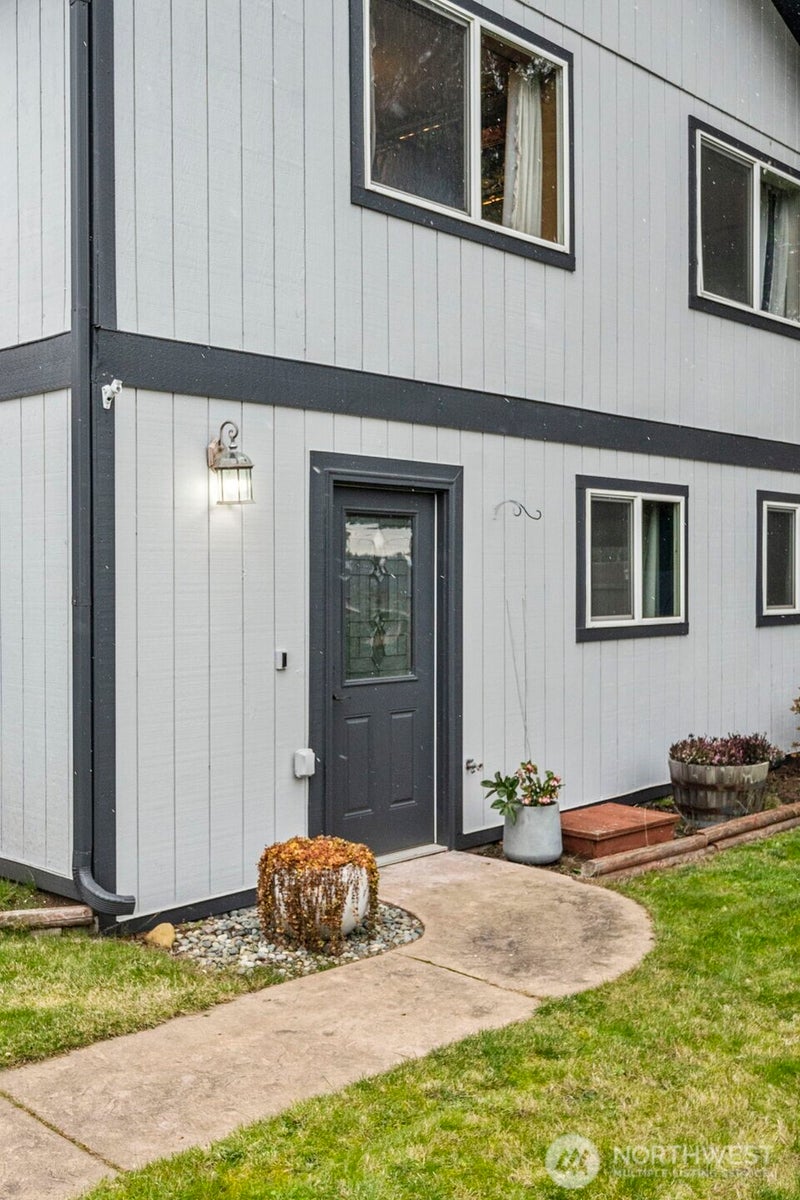 2902 N Orchard