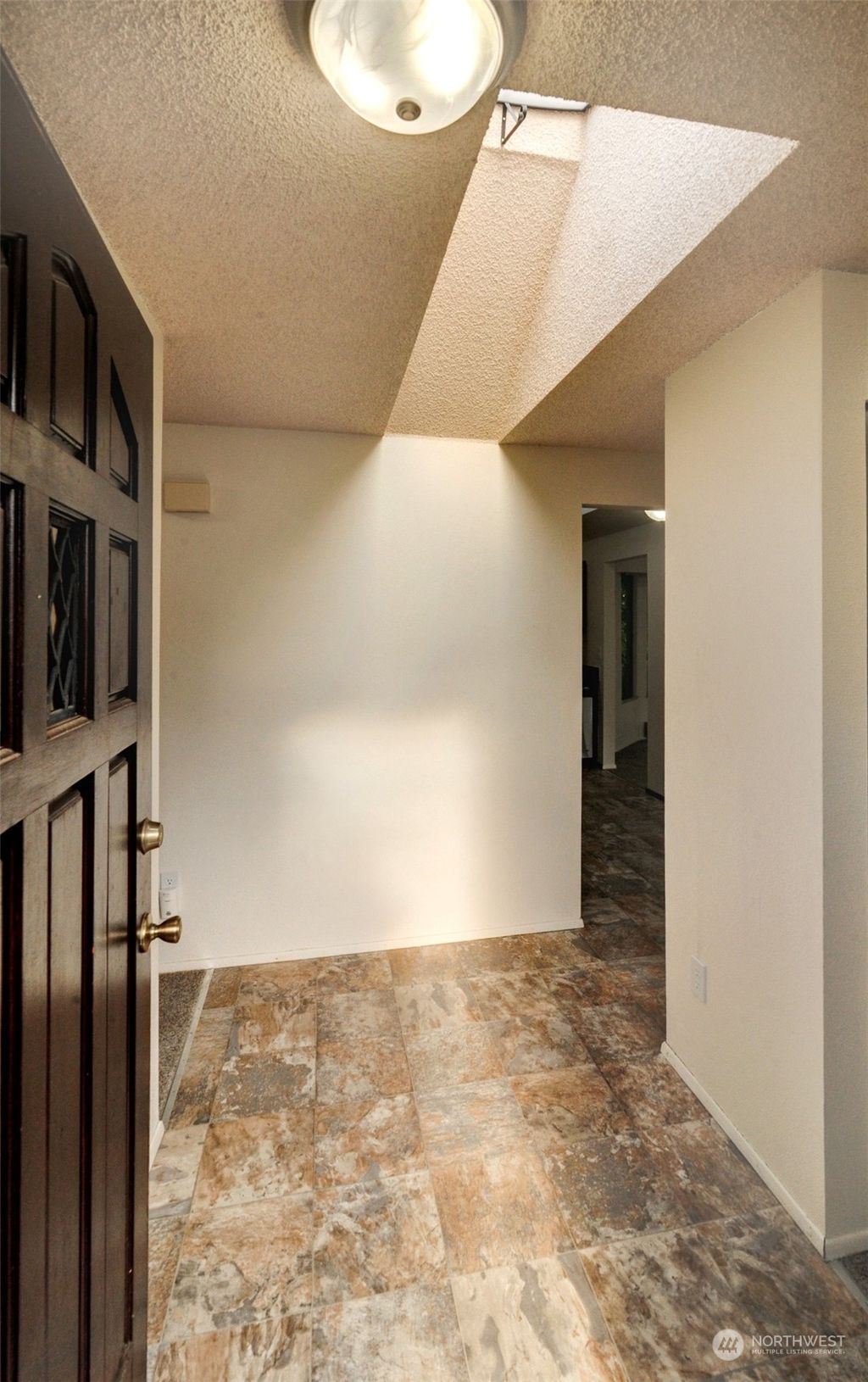 Photo of 1112 S 249th Place, Des Moines, WA 98198 (MLS # 2022942)