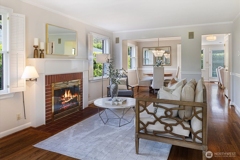 Photo of 4550 47th Avenue NE, Seattle, WA 98105 (MLS # 2509126)