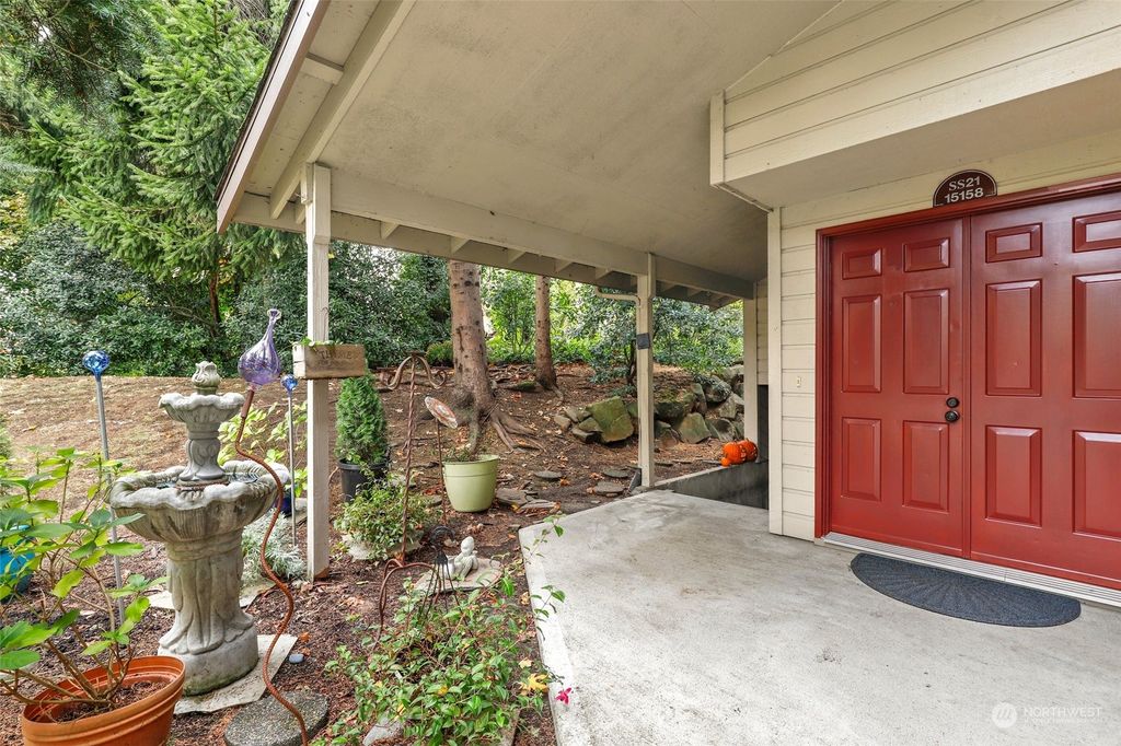 Photo of 15158 Sunwood Boulevard #SS21, Tukwila, WA 98188 (MLS # 2013165)
