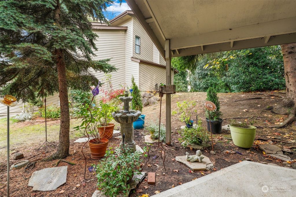 Photo of 15158 Sunwood Boulevard #SS21, Tukwila, WA 98188 (MLS # 2013165)