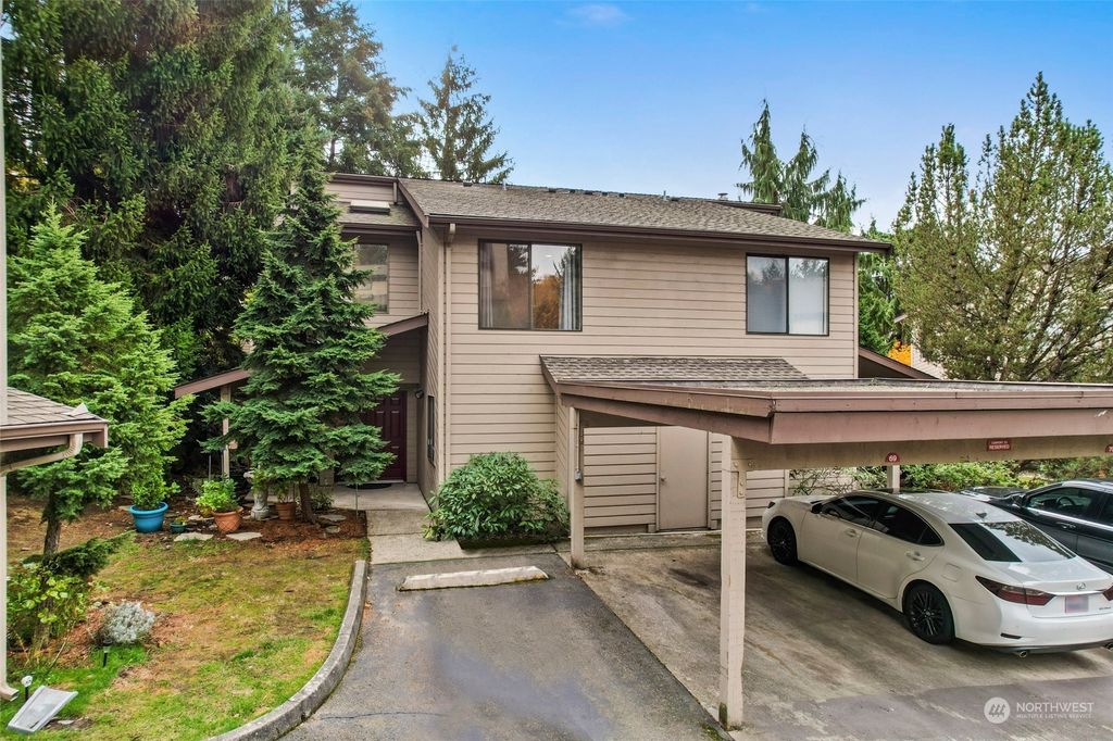 Photo of 15158 Sunwood Boulevard #SS21, Tukwila, WA 98188 (MLS # 2013165)
