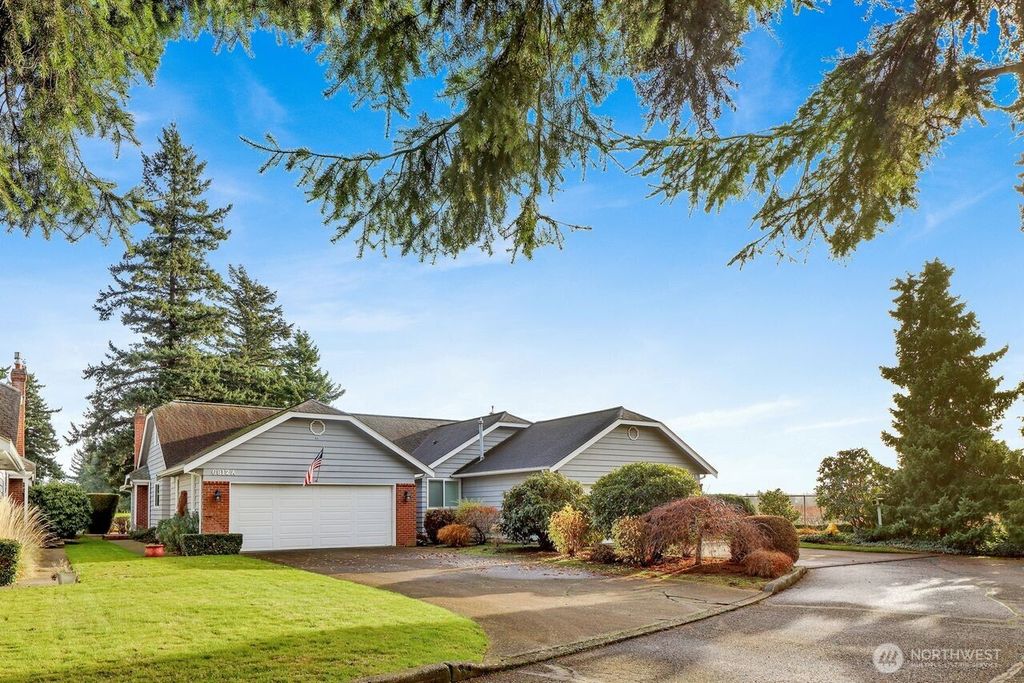 Photo of 6812 Golf View Drive #A, Lynden, WA 98264 (MLS # 2460338)