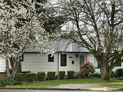 Photo of 4803 SW Alaska Street, Seattle, WA 98116 (MLS # 2507385)