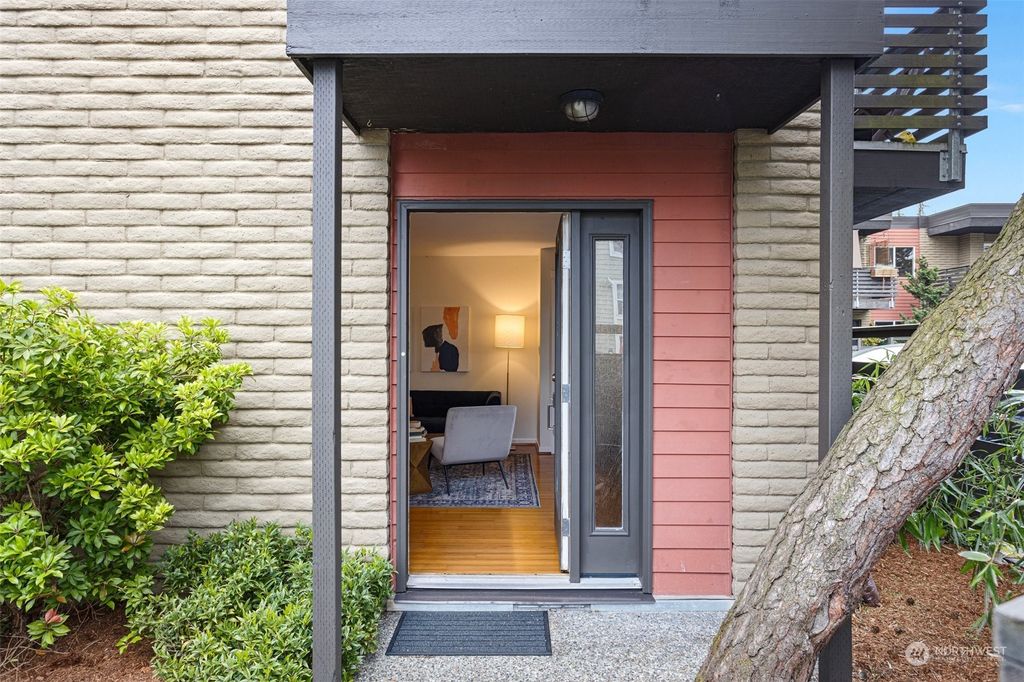 Photo of 5220 42nd Avenue S #101, Seattle, WA 98118 (MLS # 2233929)