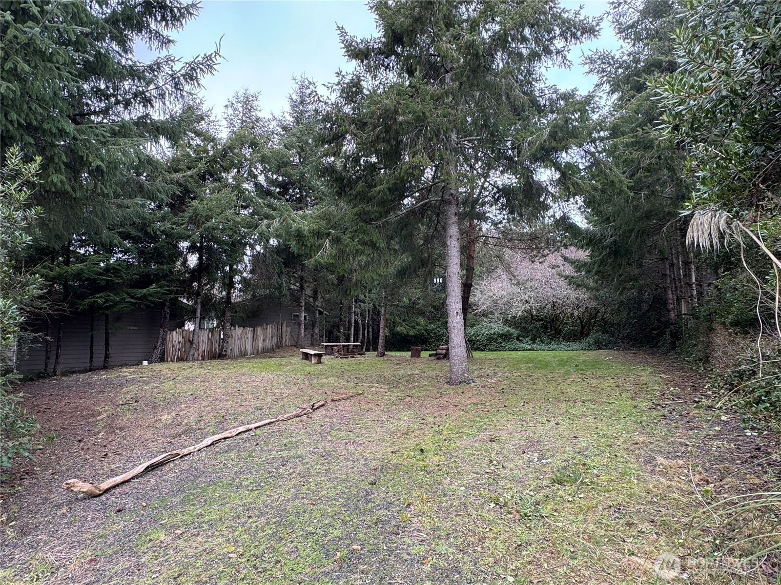 880 Wawona Avenue SW
