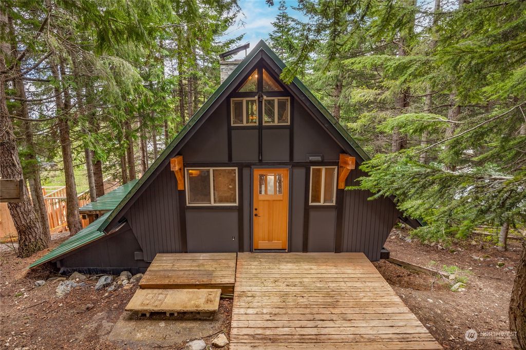 Photo of 61 N Olson Drive, Snoqualmie Pass, WA 98068 (MLS # 2243557)