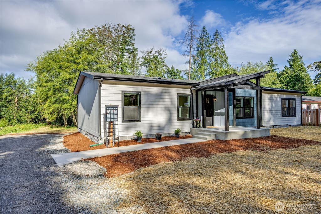 Photo of 21351 Howard Avenue, Kingston, WA 98346 (MLS # 2558503)