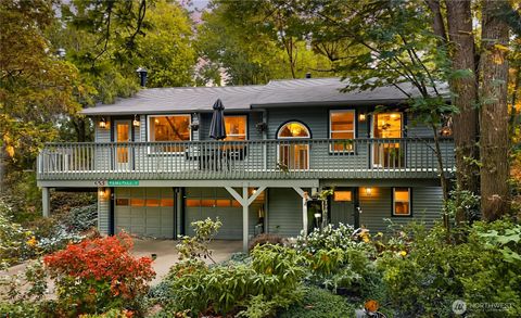 Photo of 7600 Highland Park Way SW, Seattle, WA 98106 (MLS # 2400886)