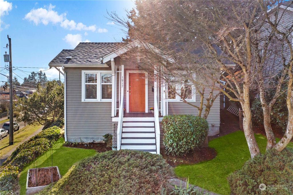 Photo of 1917 S Horton Street, Seattle, WA 98144 (MLS # 2038053)