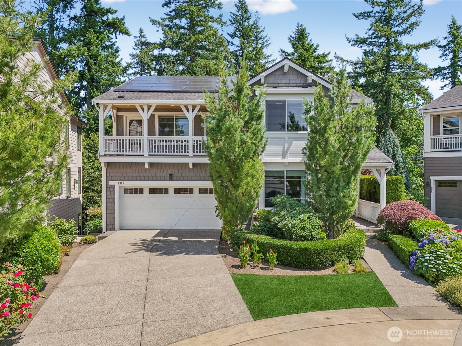 1059 Pine Crest Cir NE