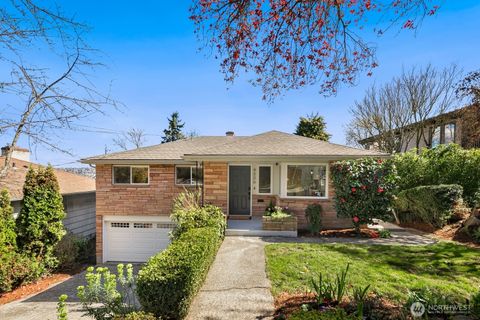 Photo of 4006 26th Avenue W, Seattle, WA 98199 (MLS # 2495889)