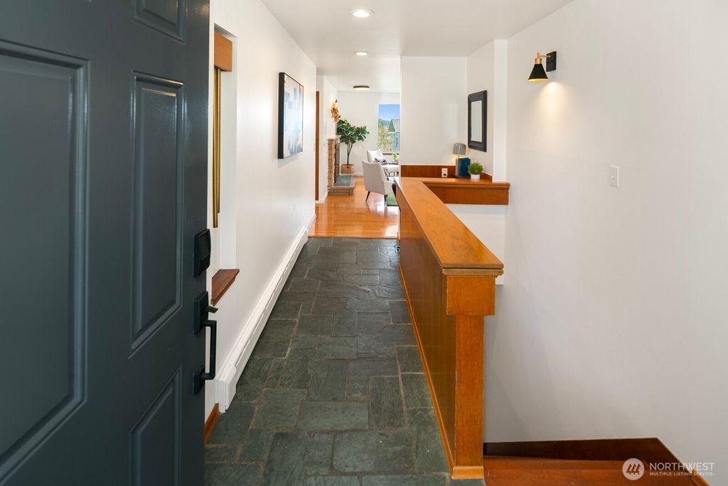 Photo of 4006 26th Avenue W, Seattle, WA 98199 (MLS # 2495889)