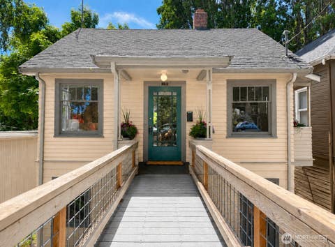 Photo of 19 Dravus Street, Seattle, WA 98109 (MLS # 2542063)