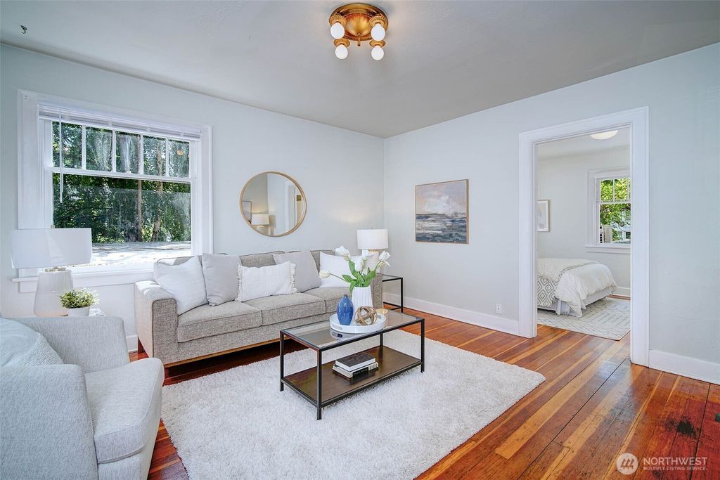 Photo of 19 Dravus Street, Seattle, WA 98109 (MLS # 2542063)