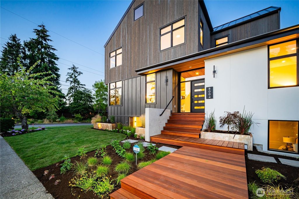 Photo of 8004 39th Avenue SW, Seattle, WA 98136 (MLS # 2384936)