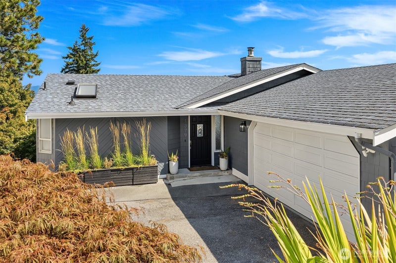 1379 SE Camano Drive