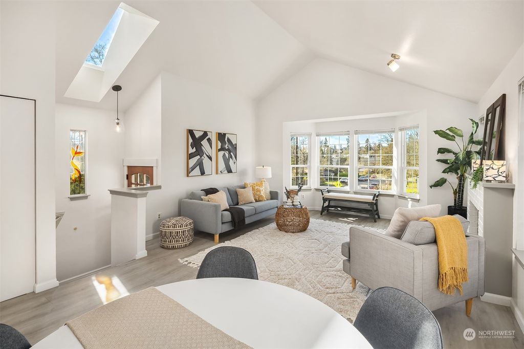 Photo of 7500 39th Avenue NE, Seattle, WA 98115 (MLS # 2331659)