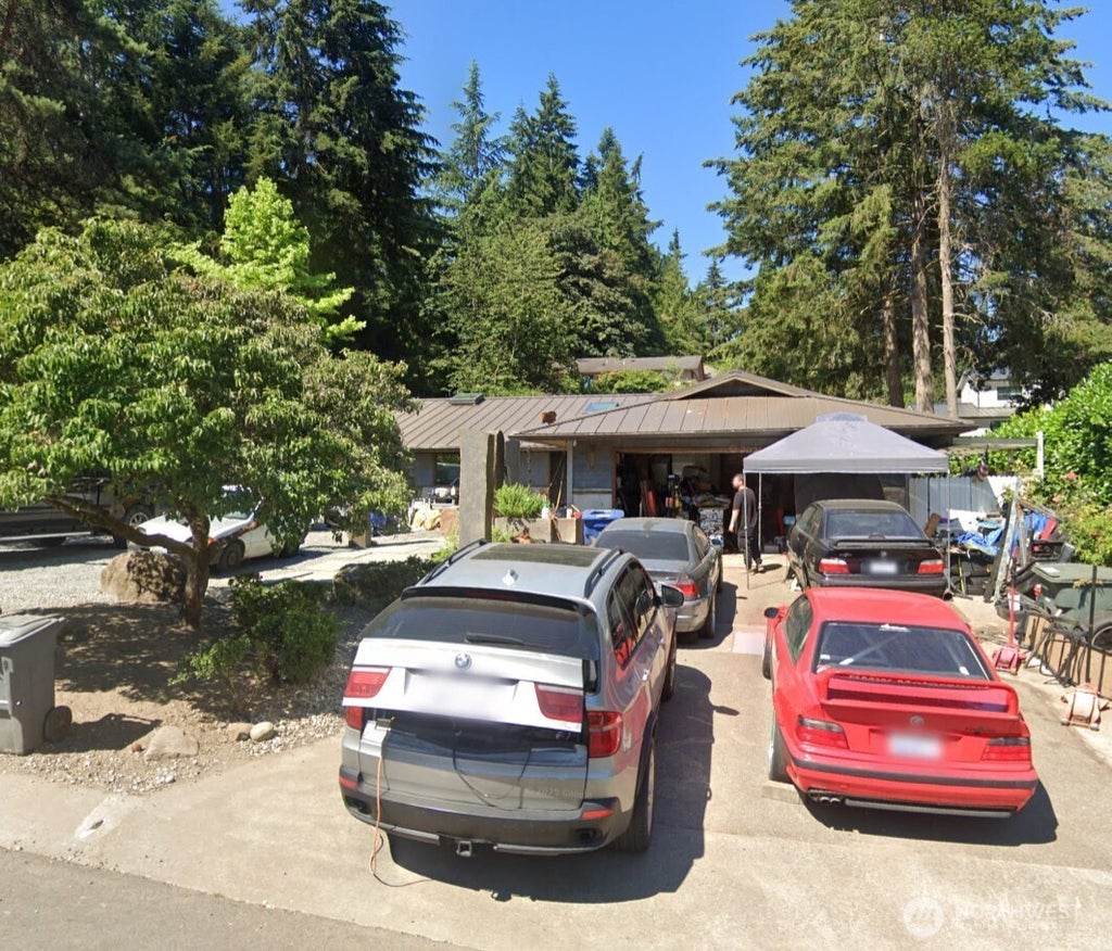 Photo of 3109 128th Avenue NE, Bellevue, WA 98005 (MLS # 2535957)