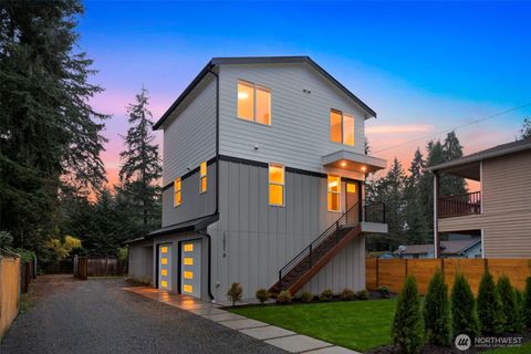 Photo of 12531 25th Avenue NE #Unit B, Seattle, WA 98125 (MLS # 2484716)