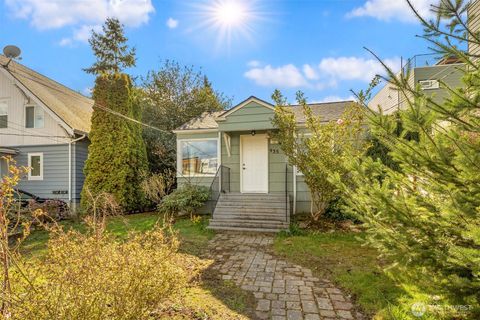 Photo of 935 N 92nd Street, Seattle, WA 98103 (MLS # 2492152)