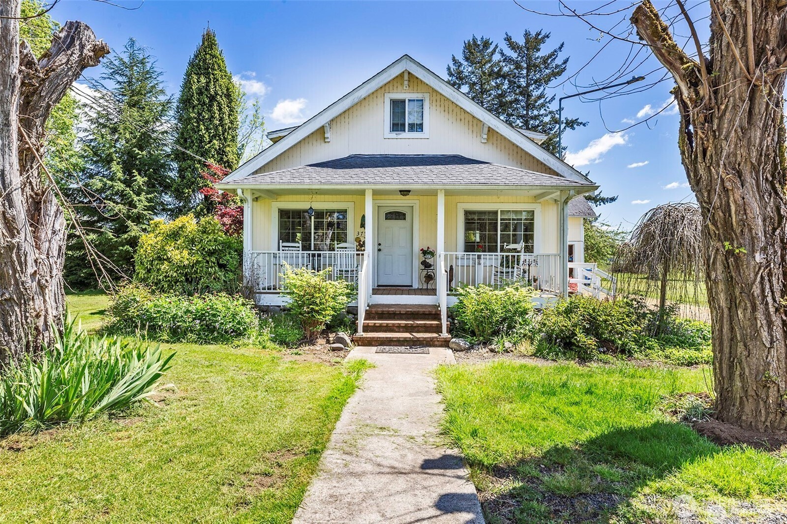 379 Twin Oaks Road