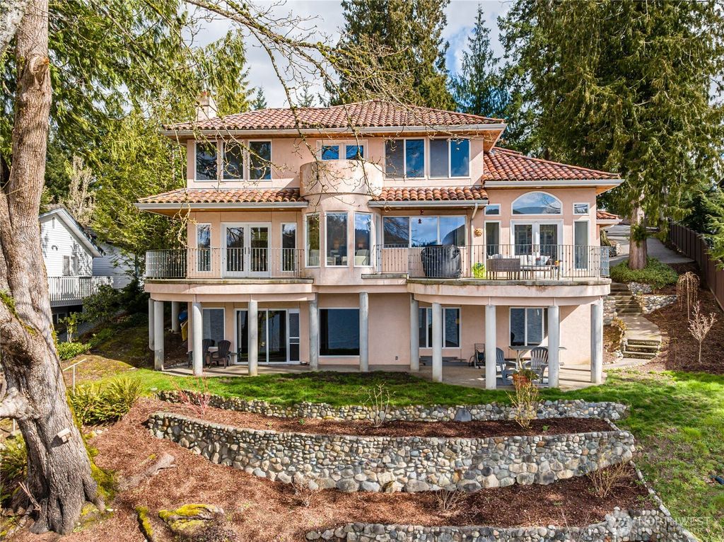 Photo of 17714 Kingfisher Cove Lane, Mount Vernon, WA 98274 (MLS # 2492670)