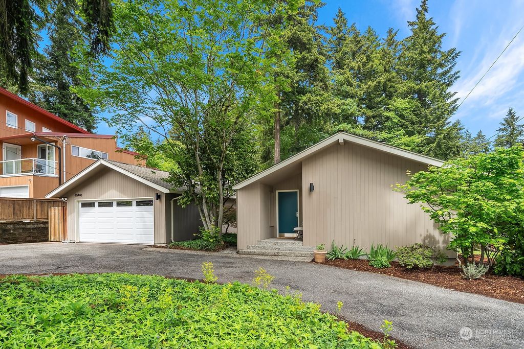 Photo of 10440 SE 19th Street, Bellevue, WA 98004 (MLS # 2241801)