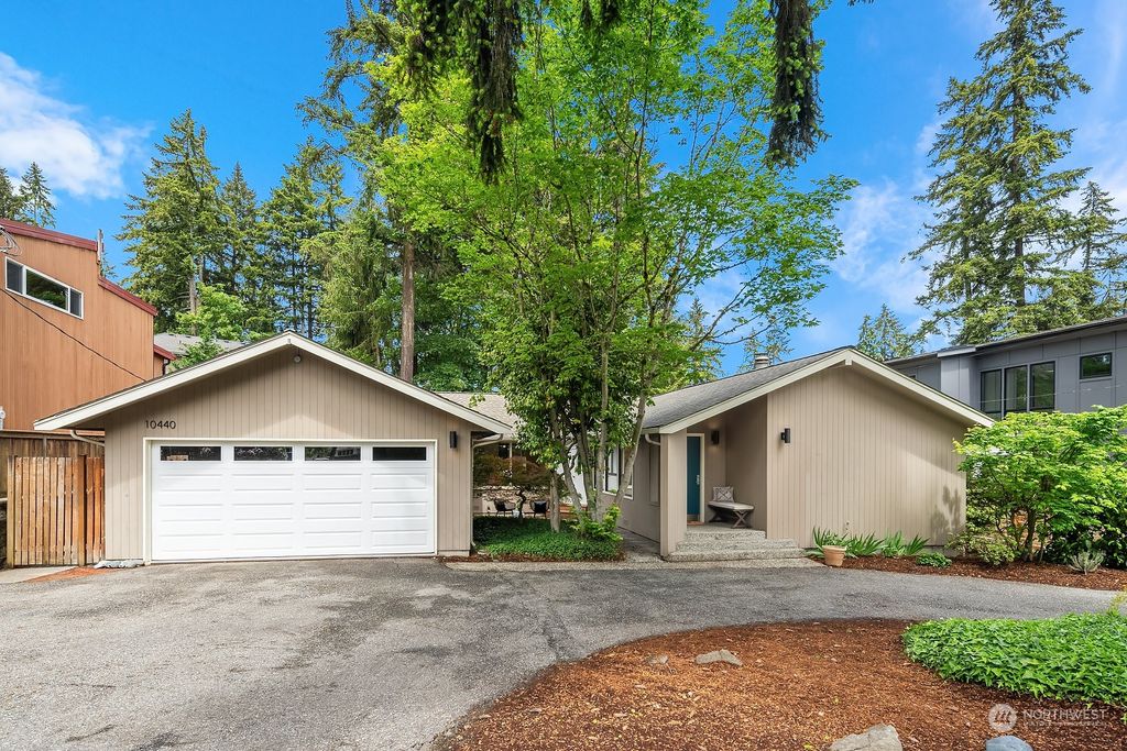 Photo of 10440 SE 19th Street, Bellevue, WA 98004 (MLS # 2241801)