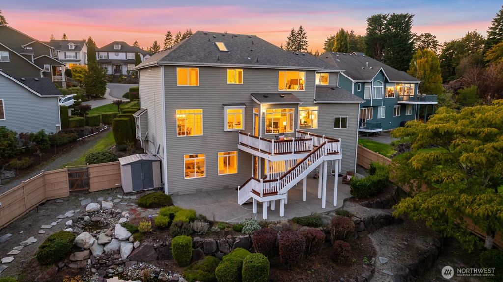 Photo of 15516 129th Avenue NE, Woodinville, WA 98072 (MLS # 2447898)