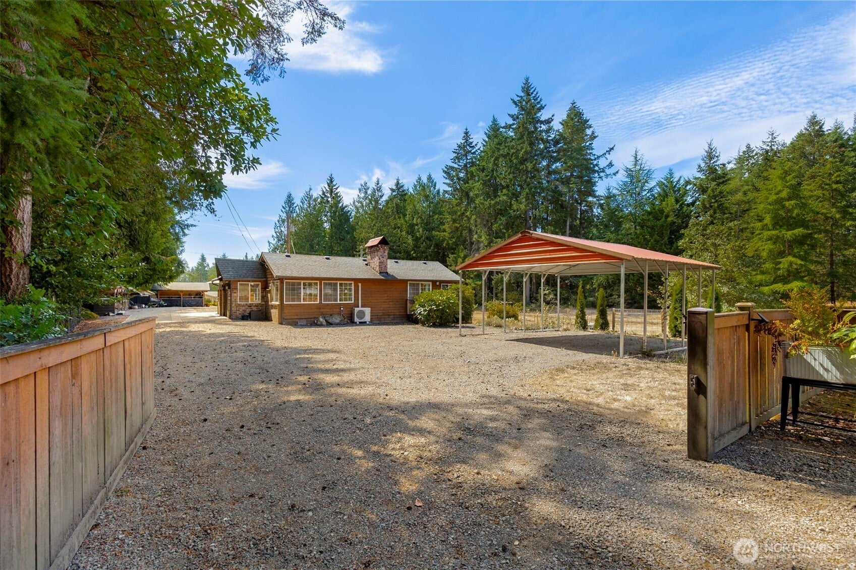 253 NW Lindor Way