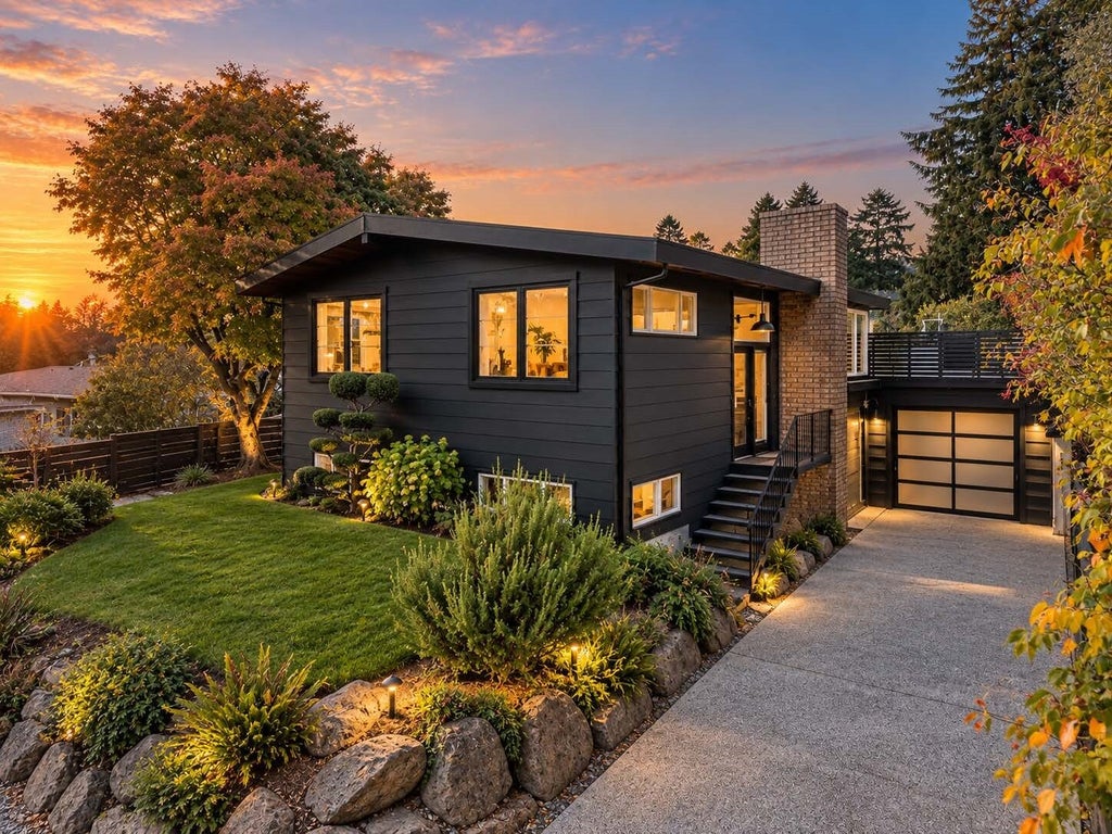 Photo of 2516 NW 91st Street, Seattle, WA 98117 (MLS # 2597837)