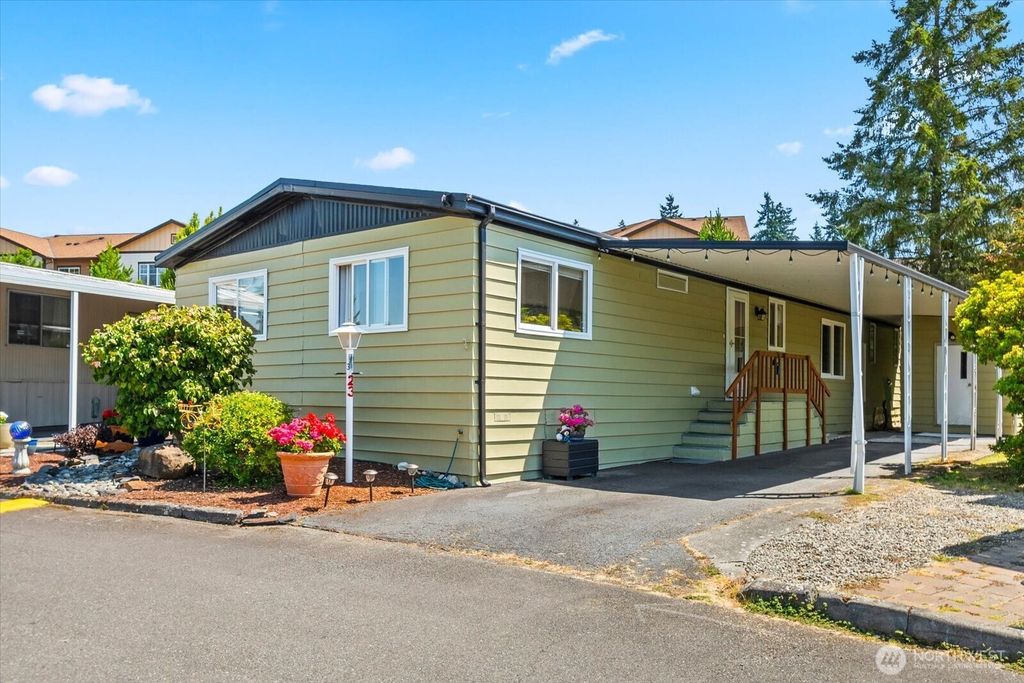 Photo of 4111 164th Street SW #23, Lynnwood, WA 98087 (MLS # 2415561)