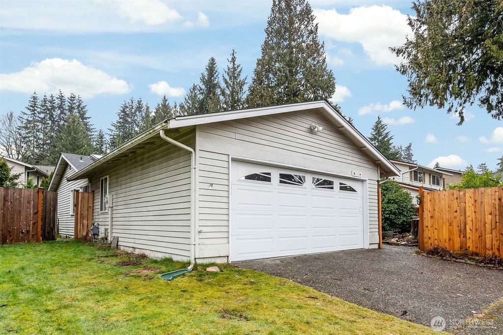 Photo of 13017 NE 78th St St, Kirkland, WA 98033 (MLS # 2335420)