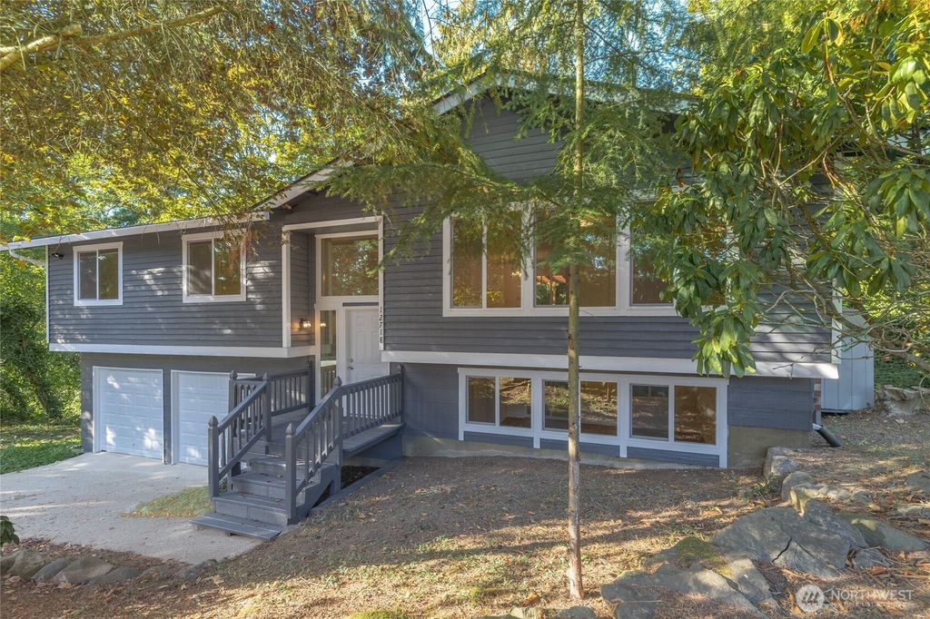 Photo of 12718 SE 184th Place, Renton, WA 98058 (MLS # 2441520)