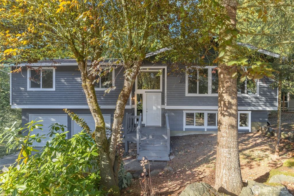 Photo of 12718 SE 184th Place, Renton, WA 98058 (MLS # 2441520)