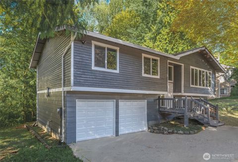 Photo of 12718 SE 184th Place, Renton, WA 98058 (MLS # 2441520)