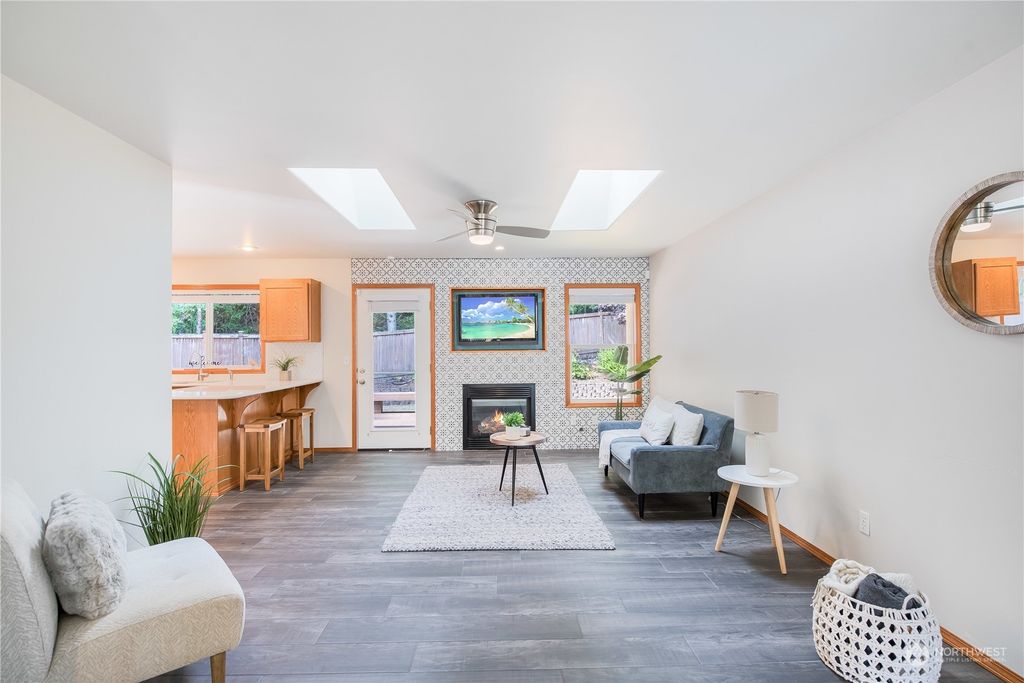 Photo of 20014 34th Avenue SE, Bothell, WA 98012 (MLS # 2259822)