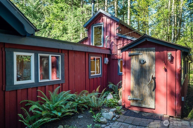 4160 Mud Bay Road