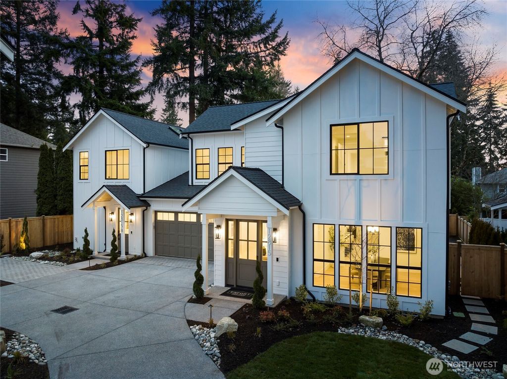 Photo of 12815 NE 104th Street, Kirkland, WA 98033 (MLS # 2338755)