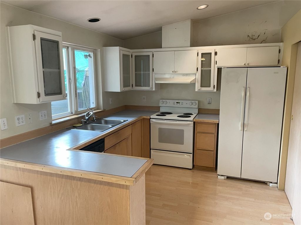 Photo of 41213 May Creek Drive, Gold Bar, WA 98251 (MLS # 2158358)