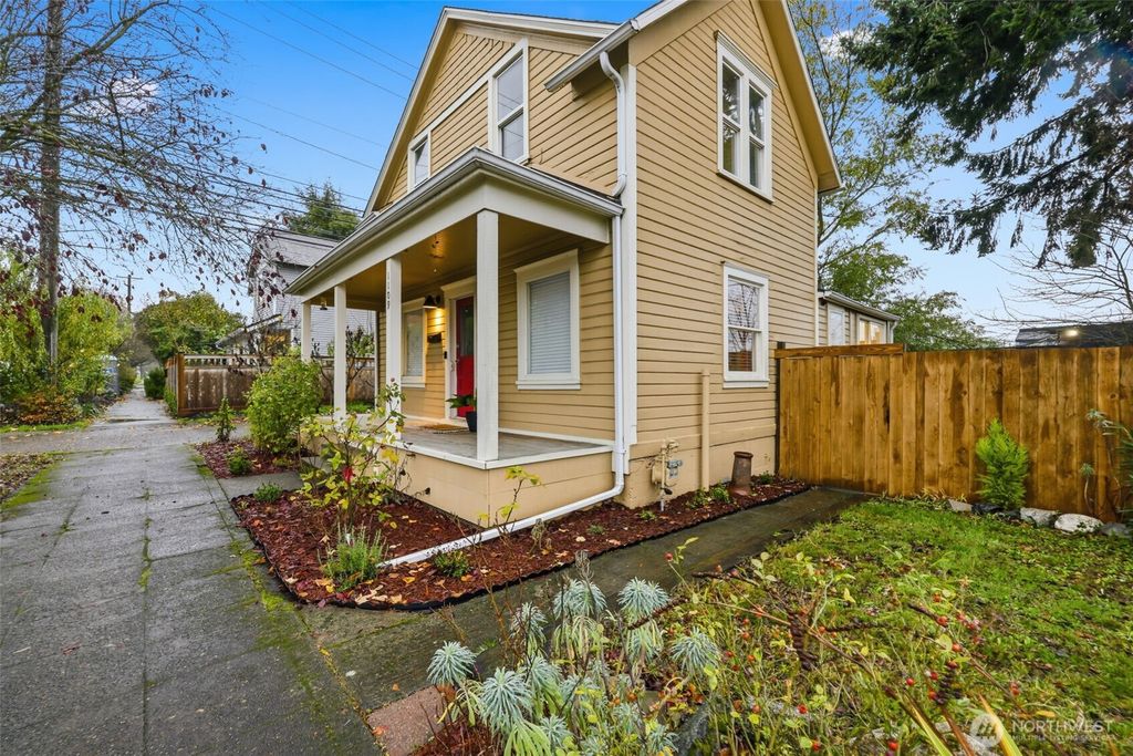 Photo of 1109 S 14th Street, Tacoma, WA 98405 (MLS # 2457261)
