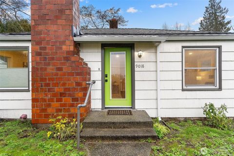 Photo of 9018 14th Avenue SW, Seattle, WA 98106 (MLS # 2458442)