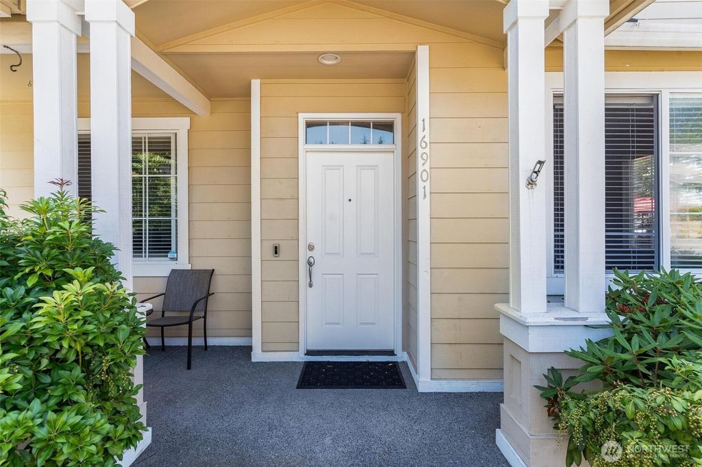 Photo of 16901 Woodside Drive SE, Renton, WA 98058 (MLS # 2411292)
