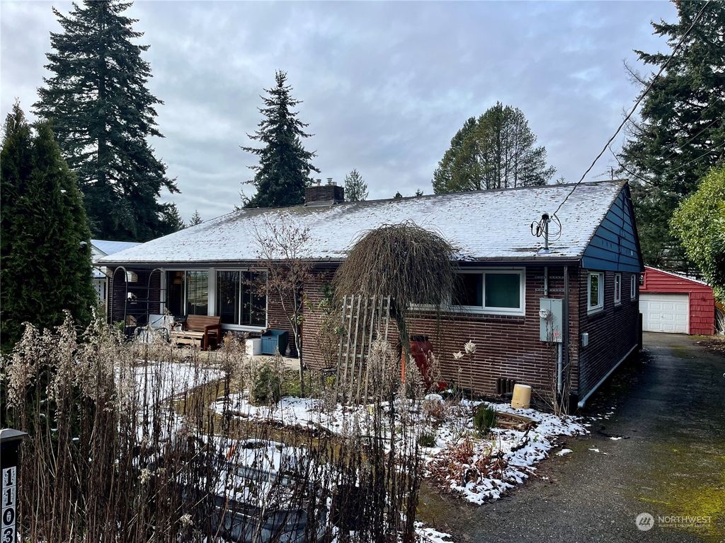 Photo of 11037 15th Avenue NE, Seattle, WA 98125 (MLS # 2329892)